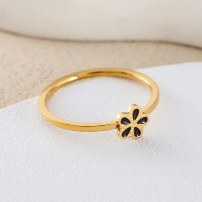 Wholesale black flower ring in gold color stainless steel